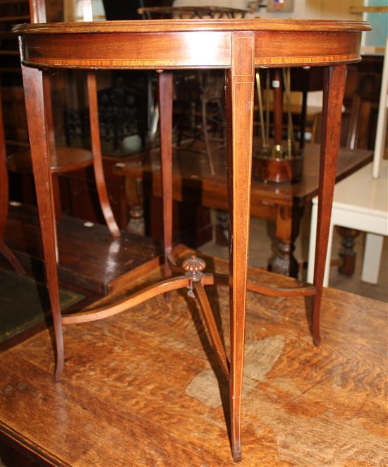 Edwardian banded mahogany circular topped occasional table, on square tapered legs